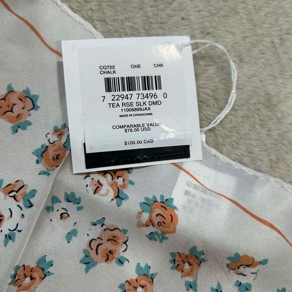 NWT Coach Tea Rose Print Silk Diamond Scarf - Picture 7 of 8